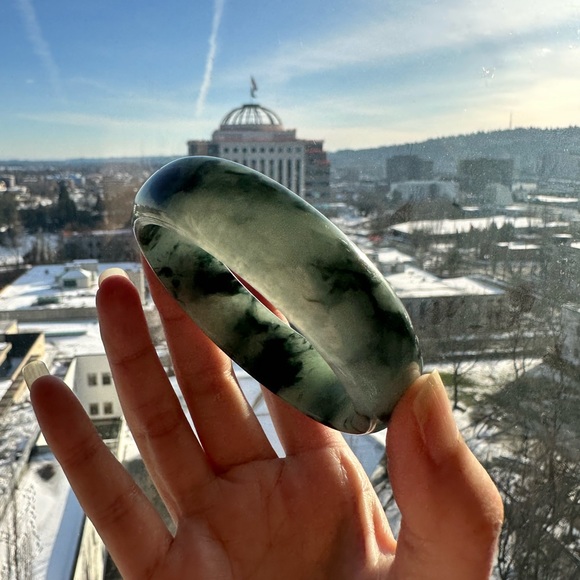 Jadeite Bangle diameter 57 mm - Picture 11 of 13